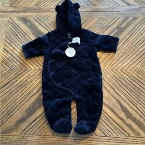 Baby Gap bunting NWT 0-3 months